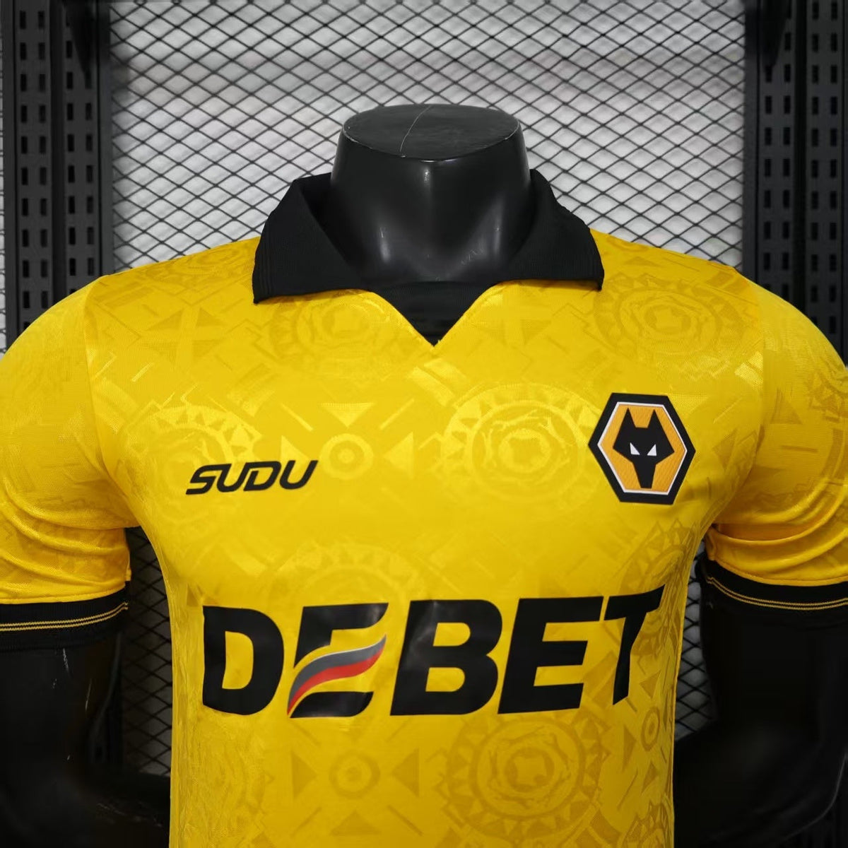 Player Version Wolves Home Jersey 25-26 Football Kit Soccer Jersey
