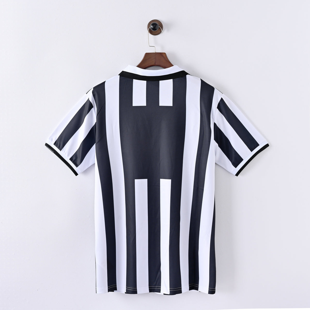 Retro Juventus Jersey 1996-97 Home Football Kit Soccer Jersey