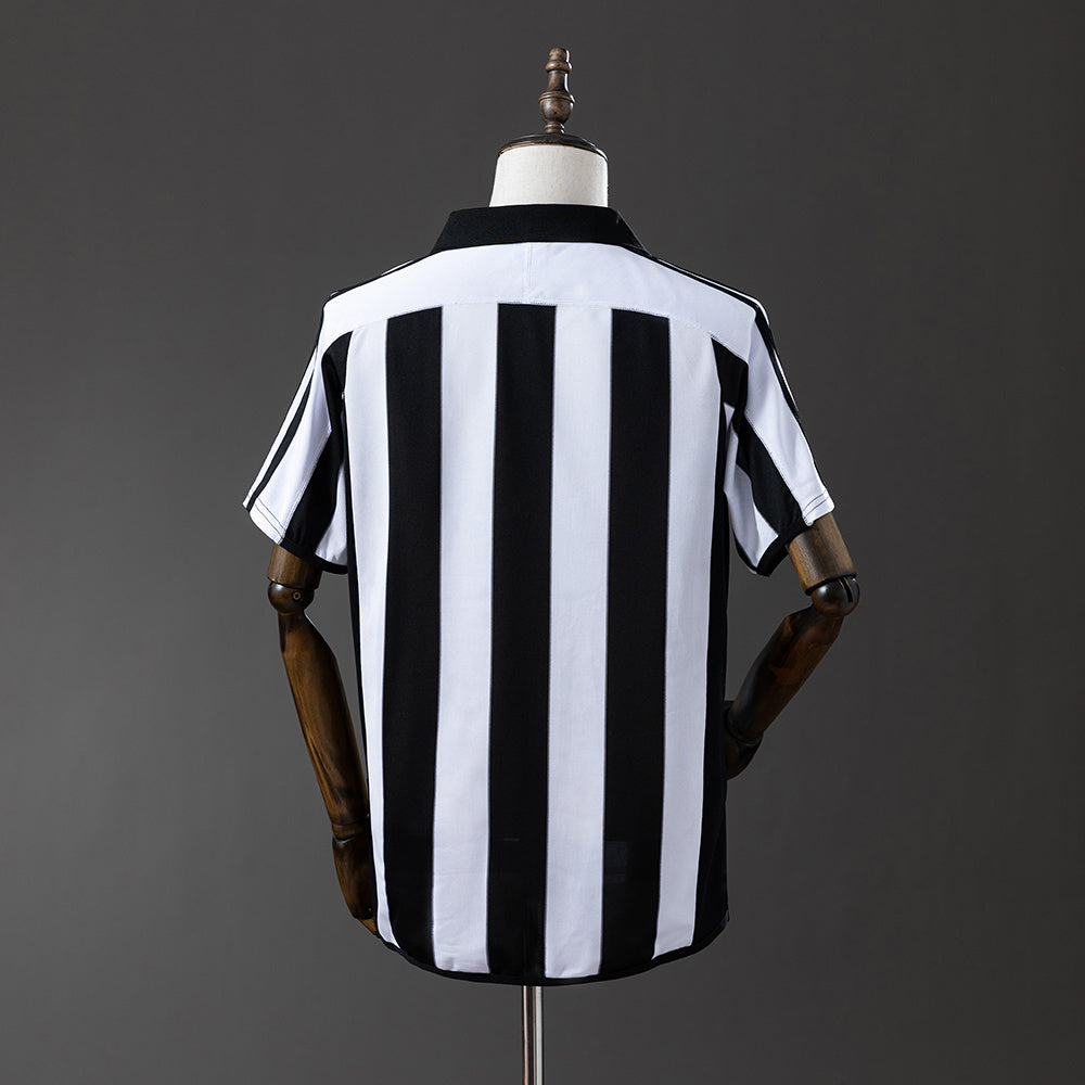 Newcastle United Jersey 2003-05 Home Retro Football Kit