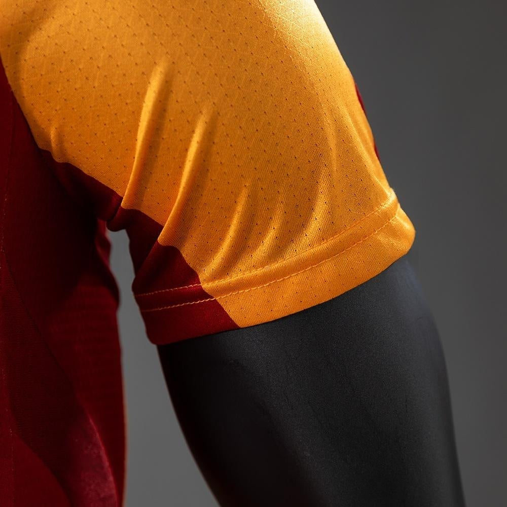 Player Version Galatasaray Home Jersey 2026-2027 Football Kit Soccer Shirt