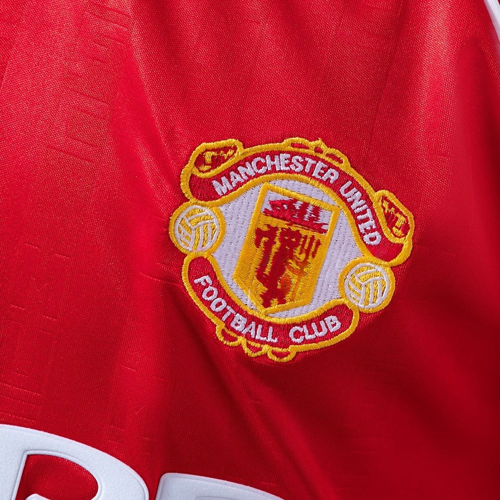 Manchester United Jersey 1998-00 Home Retro Kit