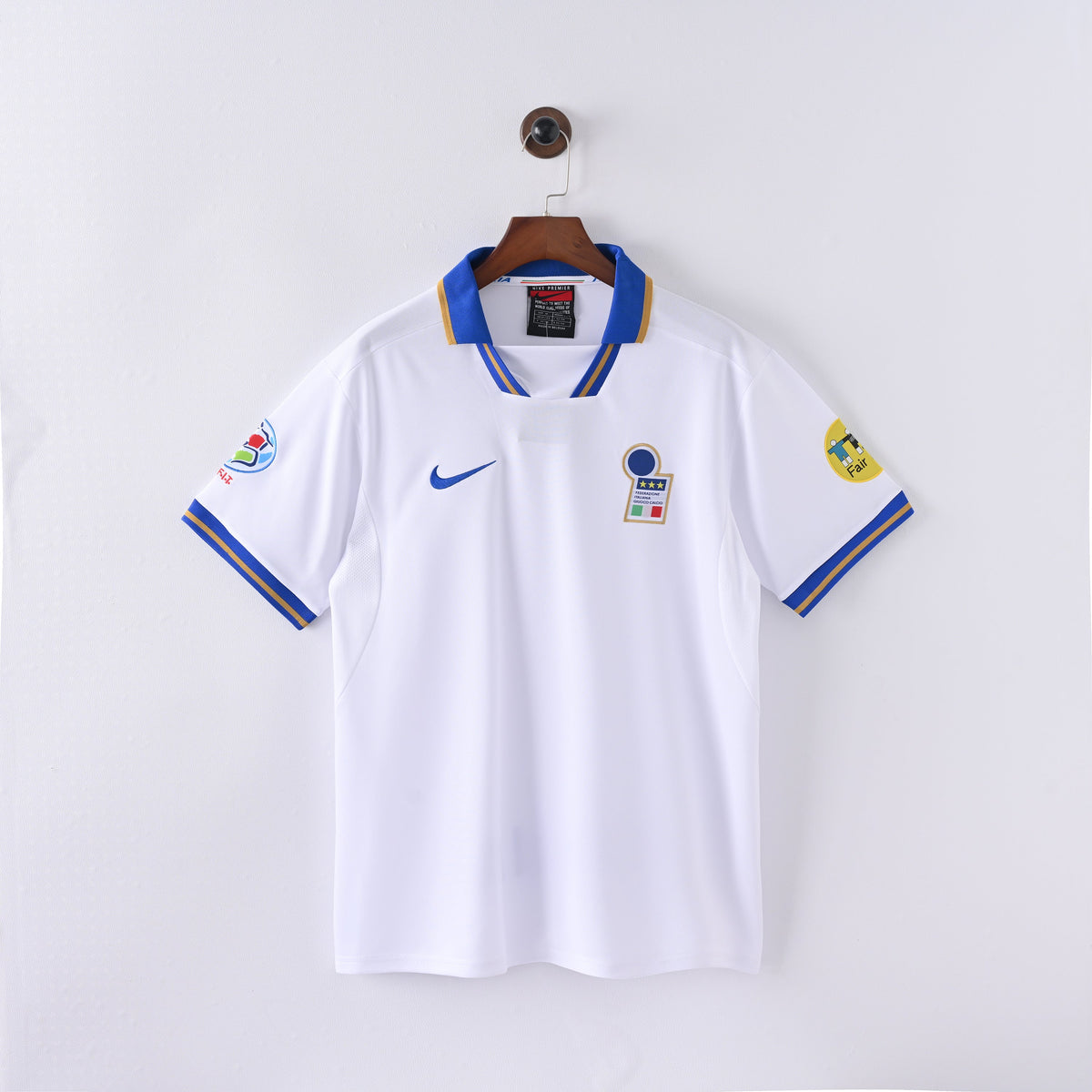 Retro Italy Jersey 1996 Away Football Kit Soccer Jersey