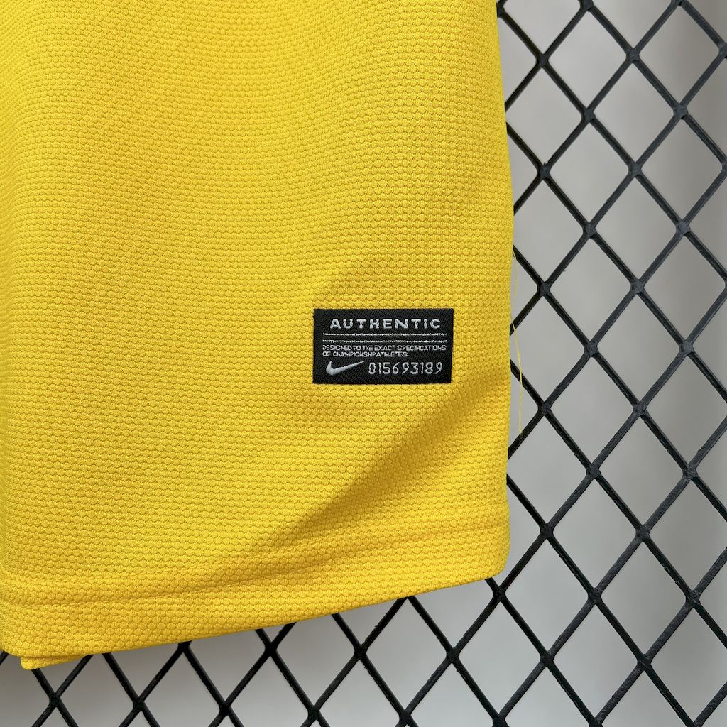 Retro Brazil Jersey 2012 Home Football Kit Soccer Jersey