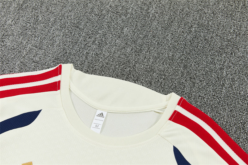 Bayern Munich Training Tracksuits 2026-2027 Football Kit Soccer Jersey