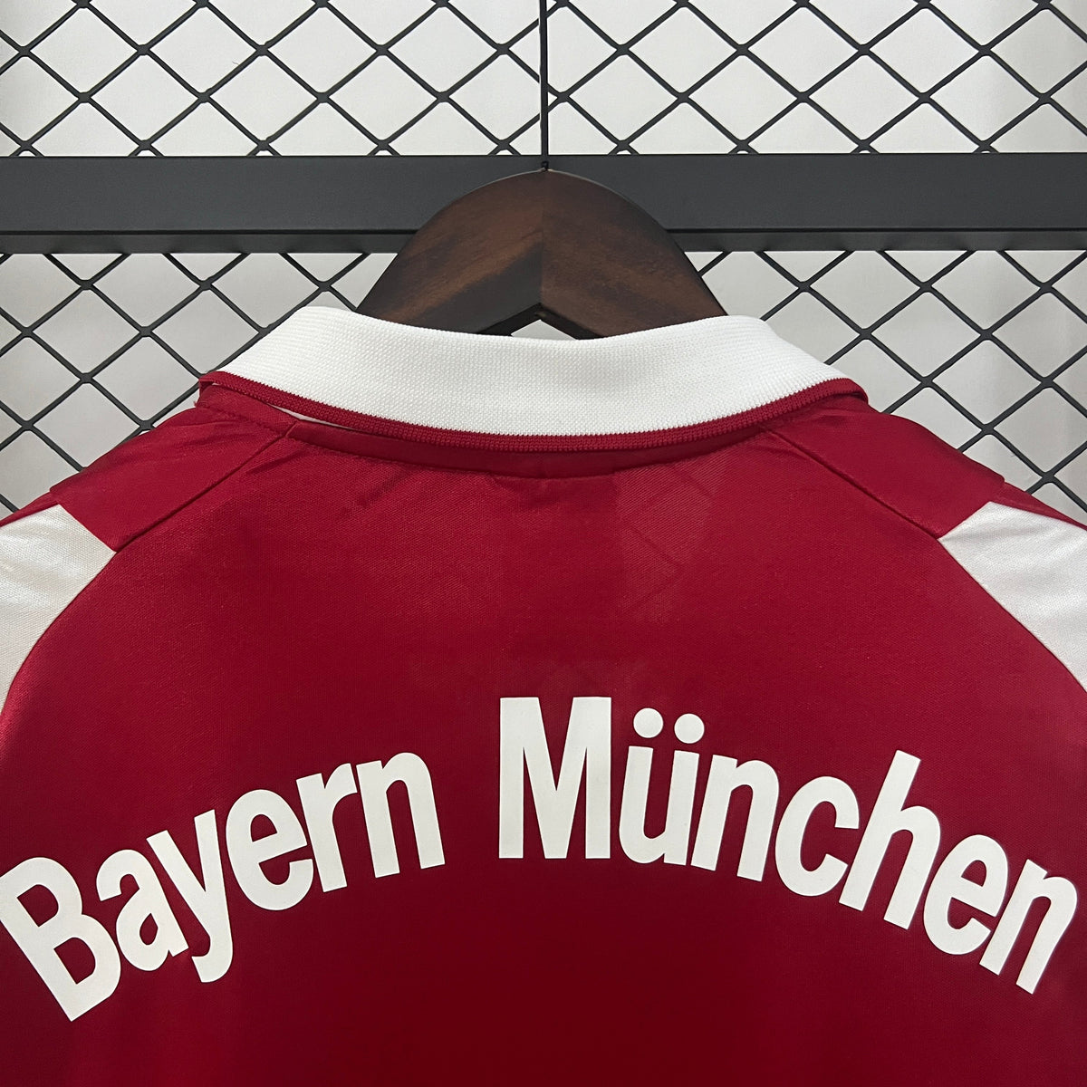 Retro Bayern Munich Jersey 2003-04 Home Football Kit Soccer Jersey
