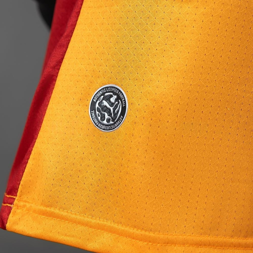 Player Version Galatasaray Home Jersey 2026-2027 Football Kit Soccer Shirt