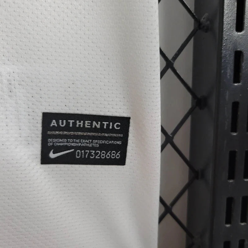 Retro Juventus Jersey Away Kit 2010/11 Football Soccer Shirt