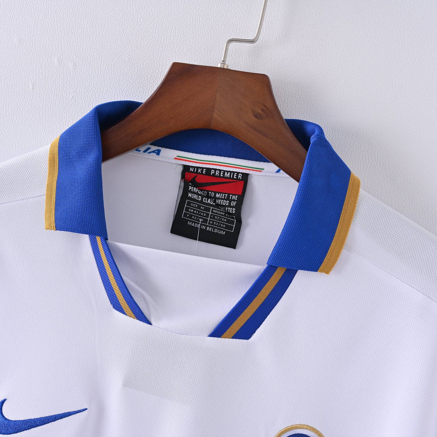 Retro Italy Jersey 1996 Away Football Kit Soccer Jersey