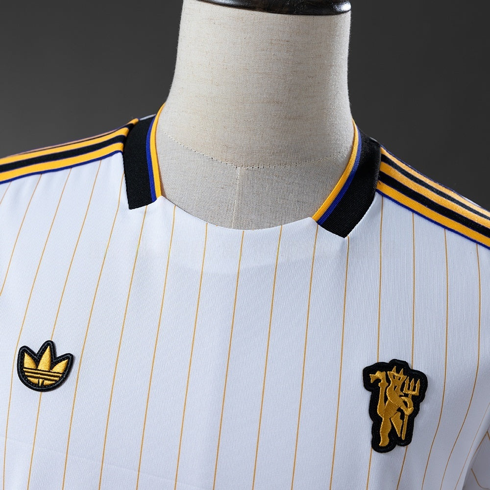 Manchester United Jersey 2025/26 White Special Football Kit