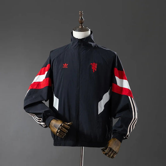 Manchester United Windbreaker 2025/26 Black Football Kit